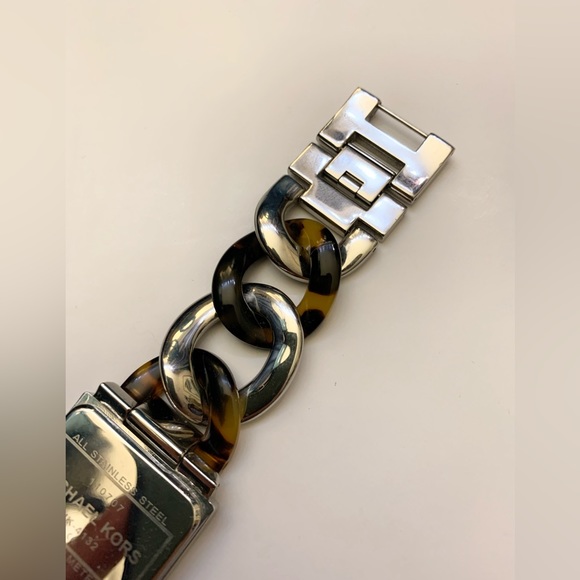 Ladies Michael Kors link bracelet watch - Picture 7 of 9